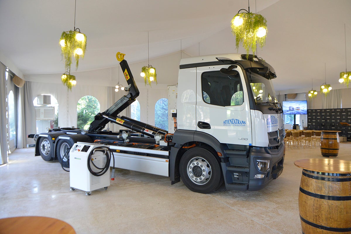Daimler Truck España y Valdisa industriales entregan el primer Mercedes-Benz eActros de España Daimler Truck España y Valdisa industriales entregan el primer Mercedes-Benz eActros de España