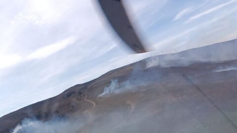 Helicóptero Maya Dama ayuda en la extinción de incendios forestales