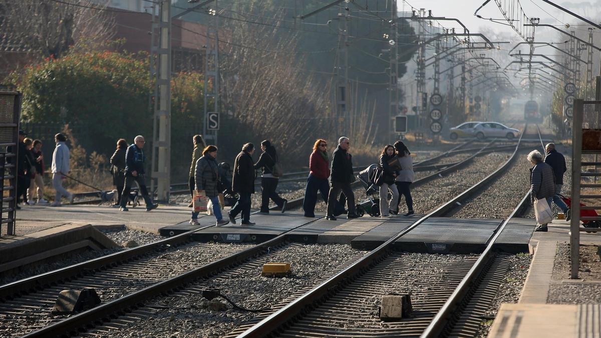 Empiezan las obras para soterrar las vías de tren en Montcada i Reixac Empiezan las obras para soterrar las vías de tren en Montcada i Reixac
