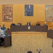 El PSOE se abstiene, en el pleno, en una propuesta propia para mejorar el servicio de neurología tras modificarla el PP El PSOE se abstiene, en el pleno, en una propuesta propia para mejorar el servicio de neurología tras modificarla el PP