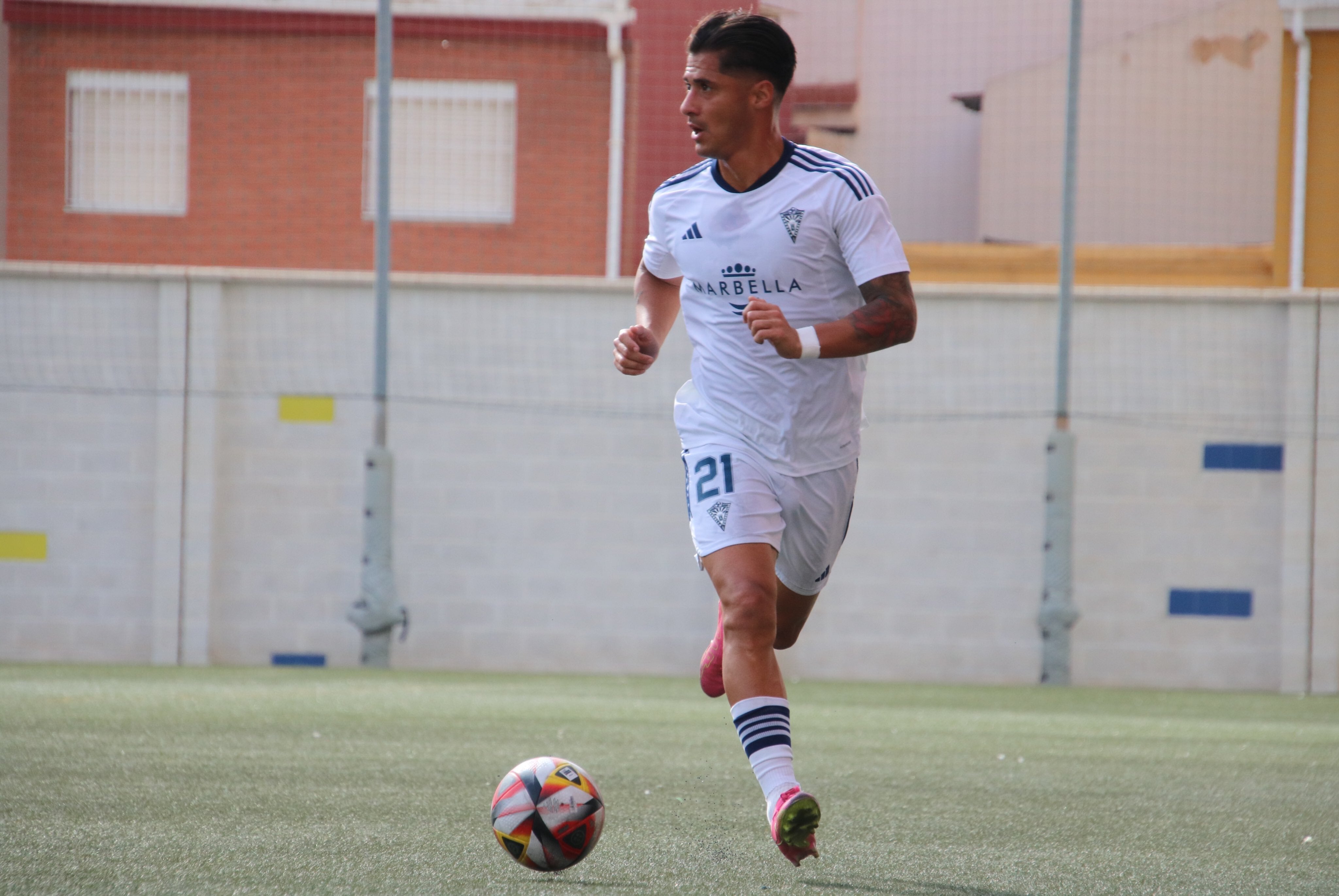 El Marbella se trae un punto del Nuevo San Ignacio y ya prepara el gran partido contra el Estepona El Marbella se trae un punto del Nuevo San Ignacio y ya prepara el gran partido contra el Estepona