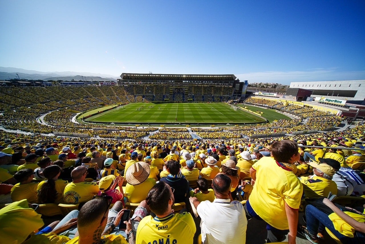 UD LAS PALMAS VS. REAL MADRID: Estrellas Fugaces UD LAS PALMAS VS. REAL MADRID: Estrellas Fugaces