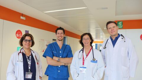 De izquierda a derecha, la Marlenis P&eacute;rez, Gianfranco Martinis, la responsable del servicio de Cardiolog&iacute;a Magdalena Memoli y uno de los recientes fichajes, Sergio E. Veloso.