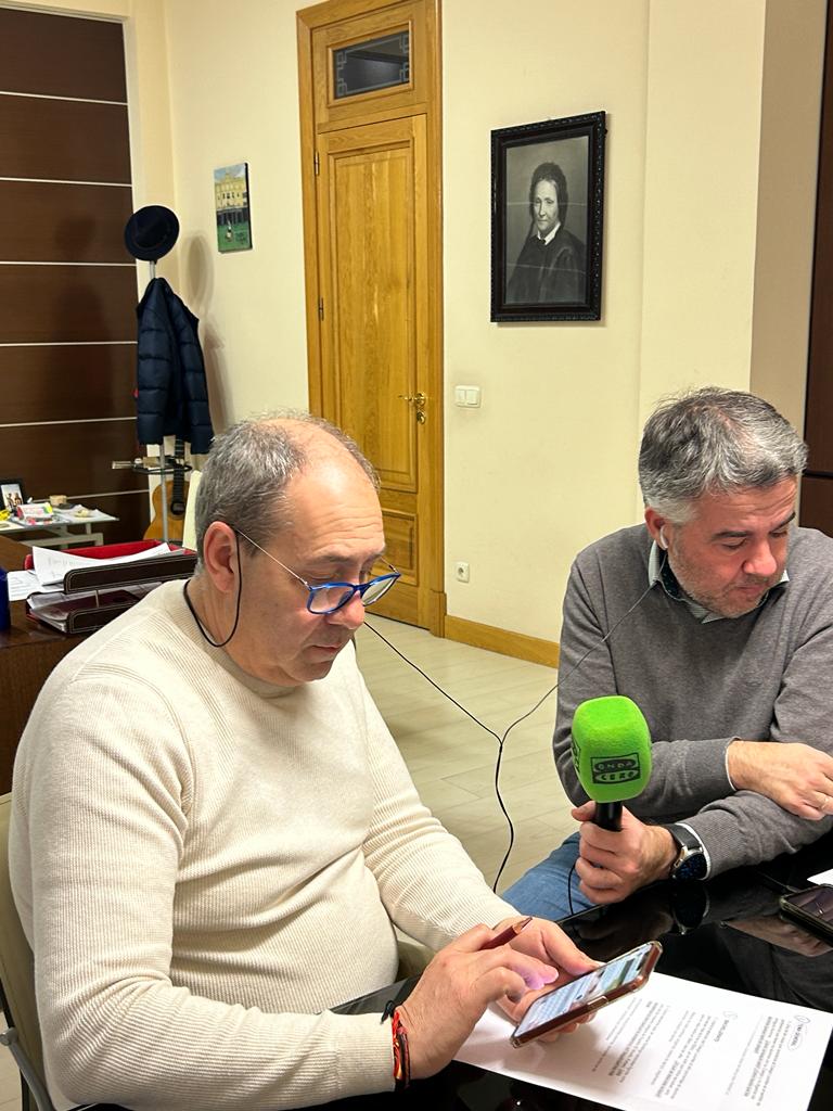 Hablamos con el director del colegio Nuestra Señora de Lourdes Hablamos con el director del colegio Nuestra Señora de Lourdes