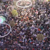 Benidorm corta el tráfico de la Plaza de la Hispanidad y la Calle El Puente por el Benidorm Fest Benidorm corta el tráfico de la Plaza de la Hispanidad y la Calle El Puente por el Benidorm Fest