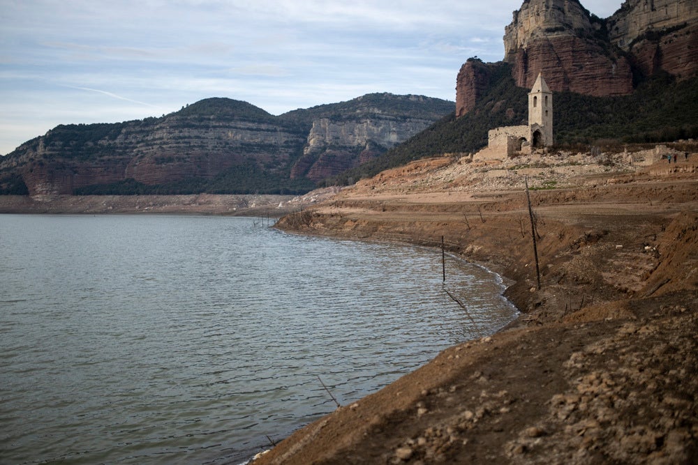 Los embalses suben, pero Cataluña y Andalucía siguen en apuros Los embalses suben, pero Cataluña y Andalucía siguen en apuros