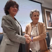 Marta Arteta y Rosario Ciudad tras la firma del convenio en Ciudad Real Marta Arteta y Rosario Ciudad tras la firma del convenio en Ciudad Real
