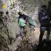 La Guardia Civil rescata a dos senderistas en el Puig Campana La Guardia Civil rescata a dos senderistas en el Puig Campana