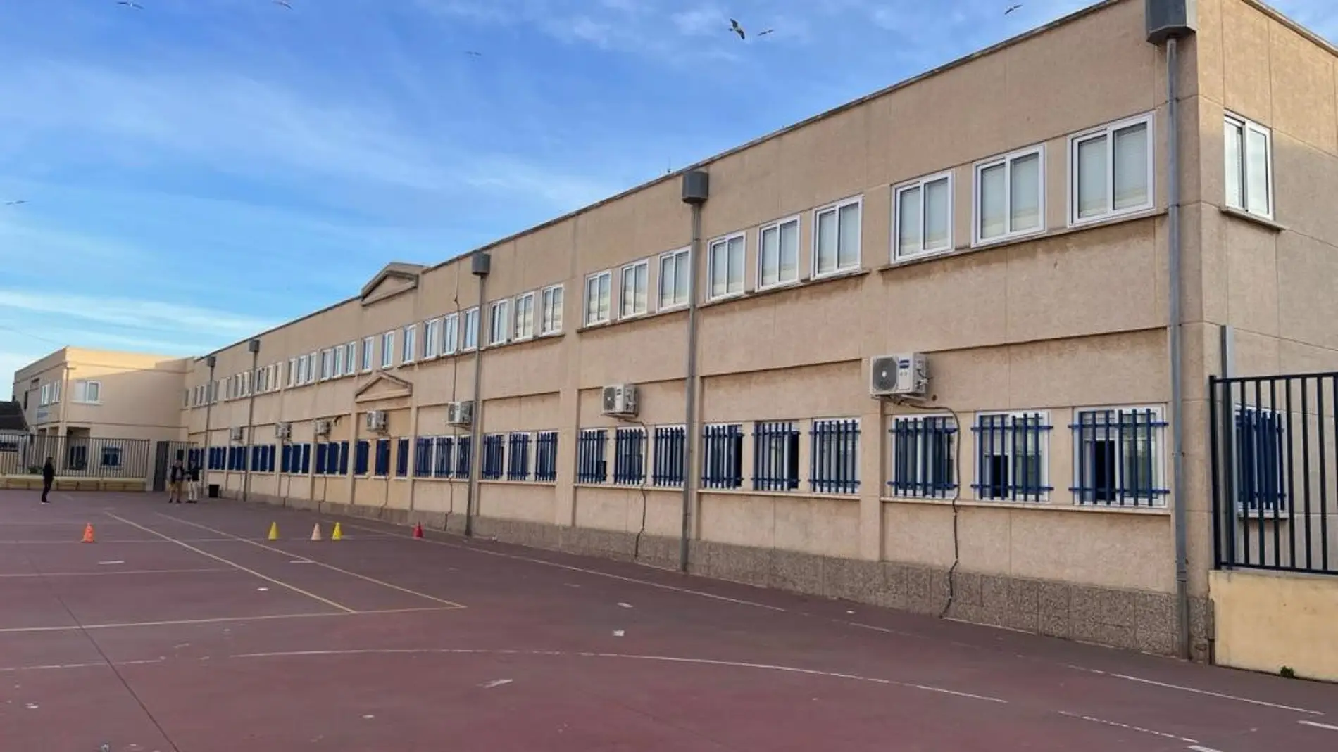 El Ministerio de Educación acomete mejoras y refuerza la digitalización en los Centros de Ceuta 