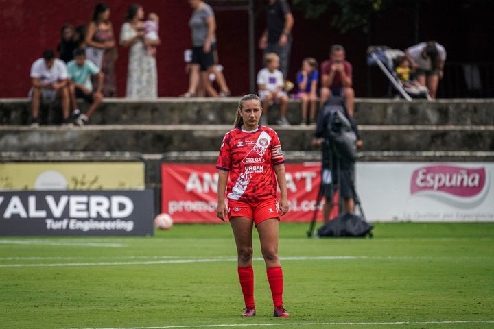 Ellas Juegan: Yasmin Mrabet: "El fútbol es un instrumento ejemplar de inspiración para la sociedad" Ellas Juegan: Yasmin Mrabet: "El fútbol es un instrumento ejemplar de inspiración para la sociedad"