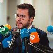 Pere Aragonès, atiende a los medios desde Bruselas