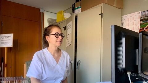 Elsa Trillo es enfermera en el CHUAC