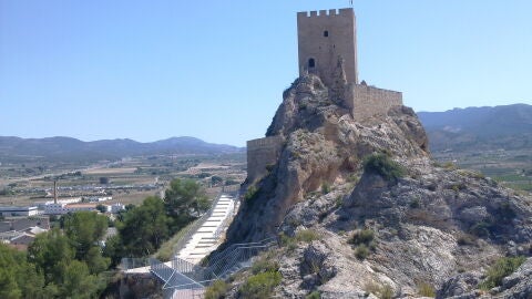 Escaleras de acceso al Castillo de Sax