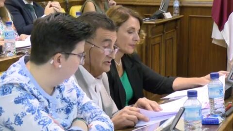 C&aacute;ndido Simarro en la bancada del Grupo Municipal Popular en el Ayuntamiento de Valdepe&ntilde;as