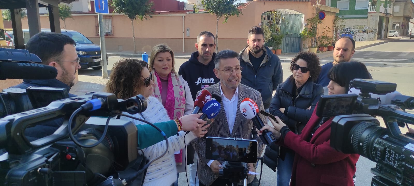 El Ayuntamiento de Rafal seguirá adelante con el proceso de anexión del barrio de Casas Baratas El Ayuntamiento de Rafal seguirá adelante con el proceso de anexión del barrio de Casas Baratas