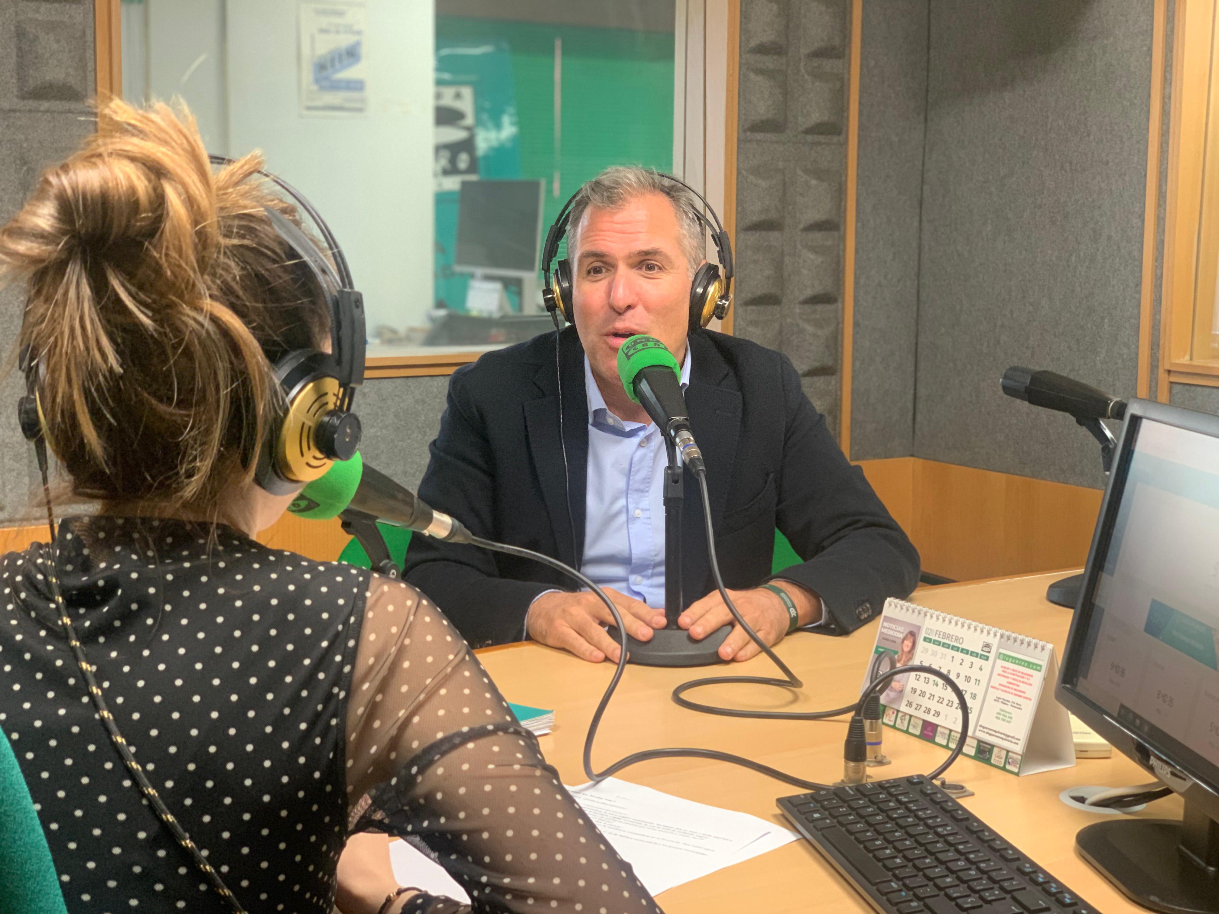 Domínguez: “Pido a Lores que deje de estar enfadado y que salga a dar alguna buena noticia” Domínguez: “Pido a Lores que deje de estar enfadado y que salga a dar alguna buena noticia”