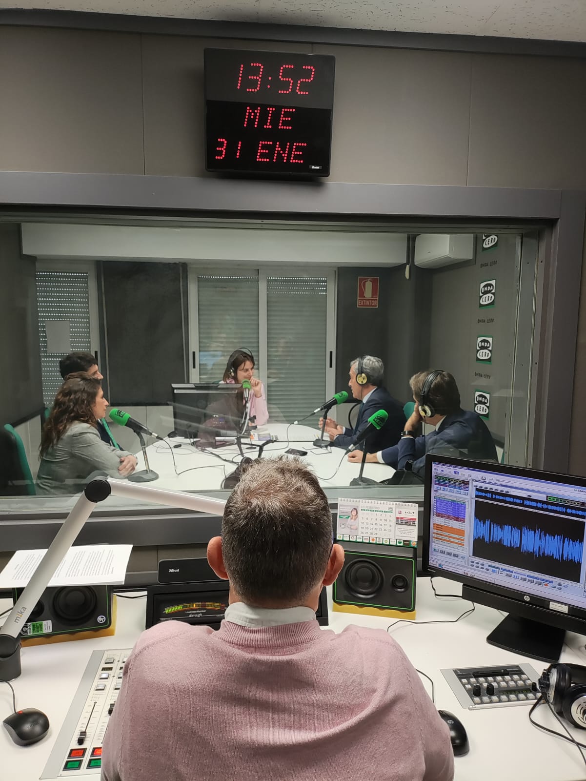 Eurocaja Rural abre oficinas a contracorriente: "Todos cierran y nosotros abrimos sucursales" Eurocaja Rural abre oficinas a contracorriente: "Todos cierran y nosotros abrimos sucursales"