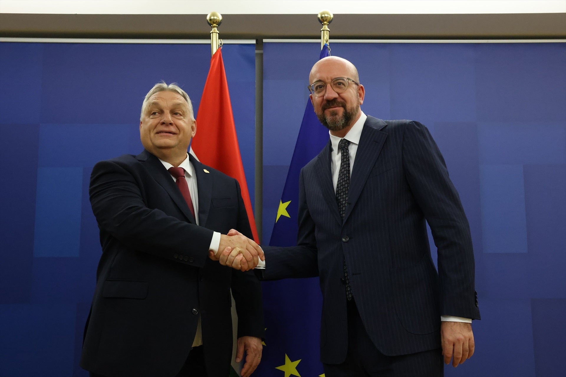 Los líderes UE acuerdan por unanimidad la ayuda de 50.000 millones a Ucrania tras ceder Orbán Los líderes UE acuerdan por unanimidad la ayuda de 50.000 millones a Ucrania tras ceder Orbán
