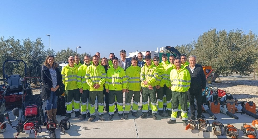 La Vila Joiosa amplía la plantilla de limpieza de parques y jardines La Vila Joiosa amplía la plantilla de limpieza de parques y jardines