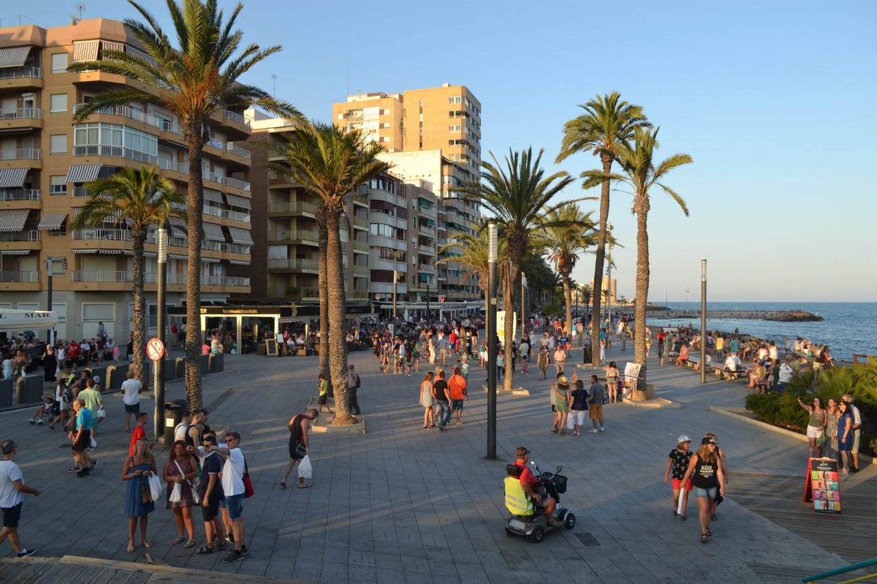 El municipio de Torrevieja supera los 100.000 habitantes empadronados El municipio de Torrevieja supera los 100.000 habitantes empadronados