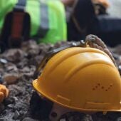 Dos trabajadores resultaban heridos en dos accidentes laborales en Coria y Alconera