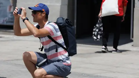 España marca récord histórico de turistas internacionales, con más de 85 millones en 2023 España marca récord histórico de turistas internacionales, con más de 85 millones en 2023