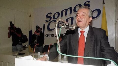 Lorenzo Olarte, fallecido hoy a los 91 años en un mitin en el año 1999