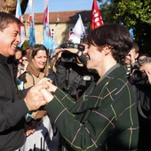 José Ramón Gómez Besteiro y Ana Pontón, durante una manifestación en defensa de la sanidad pública. José Ramón Gómez Besteiro y Ana Pontón, durante una manifestación en defensa de la sanidad pública.