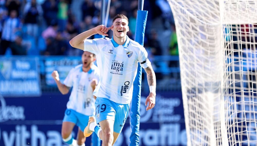 Roberto Fernández, delantero del Málaga