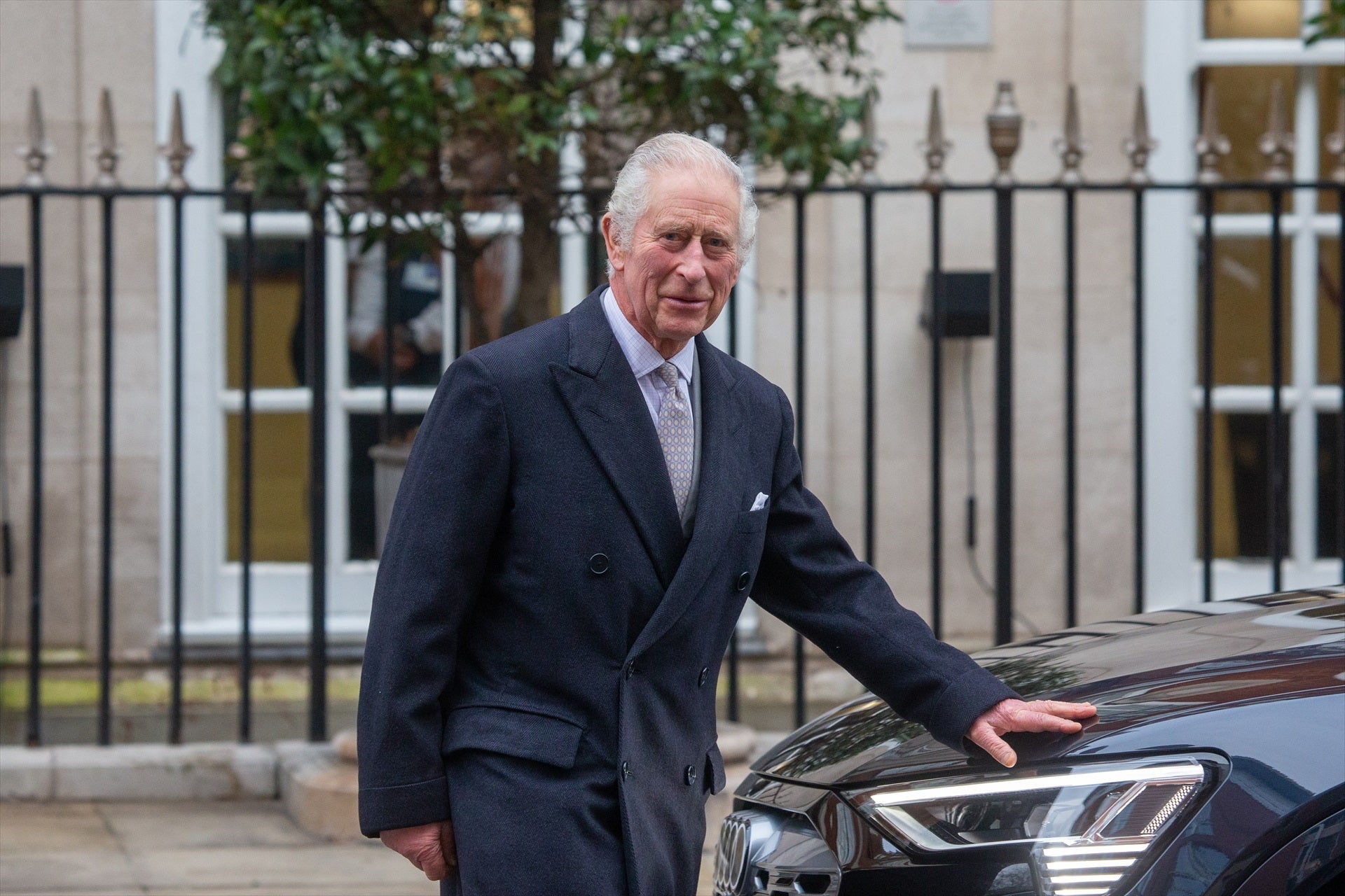 El primer ministro británico afirma que los médicos detectaron "a tiempo" el cáncer de Carlos III El primer ministro británico afirma que los médicos detectaron "a tiempo" el cáncer de Carlos III