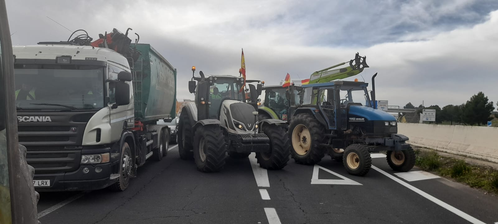 Lorenzo Delgado justifica las protestas por "el atropello, la presión" que sufre el sector agrario Lorenzo Delgado justifica las protestas por "el atropello, la presión" que sufre el sector agrario