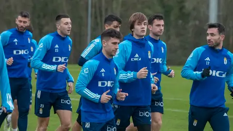 6-2 Los jugadores del Oviedo en el entrenamiento de esta mañana 6-2 Los jugadores del Oviedo en el entrenamiento de esta mañana