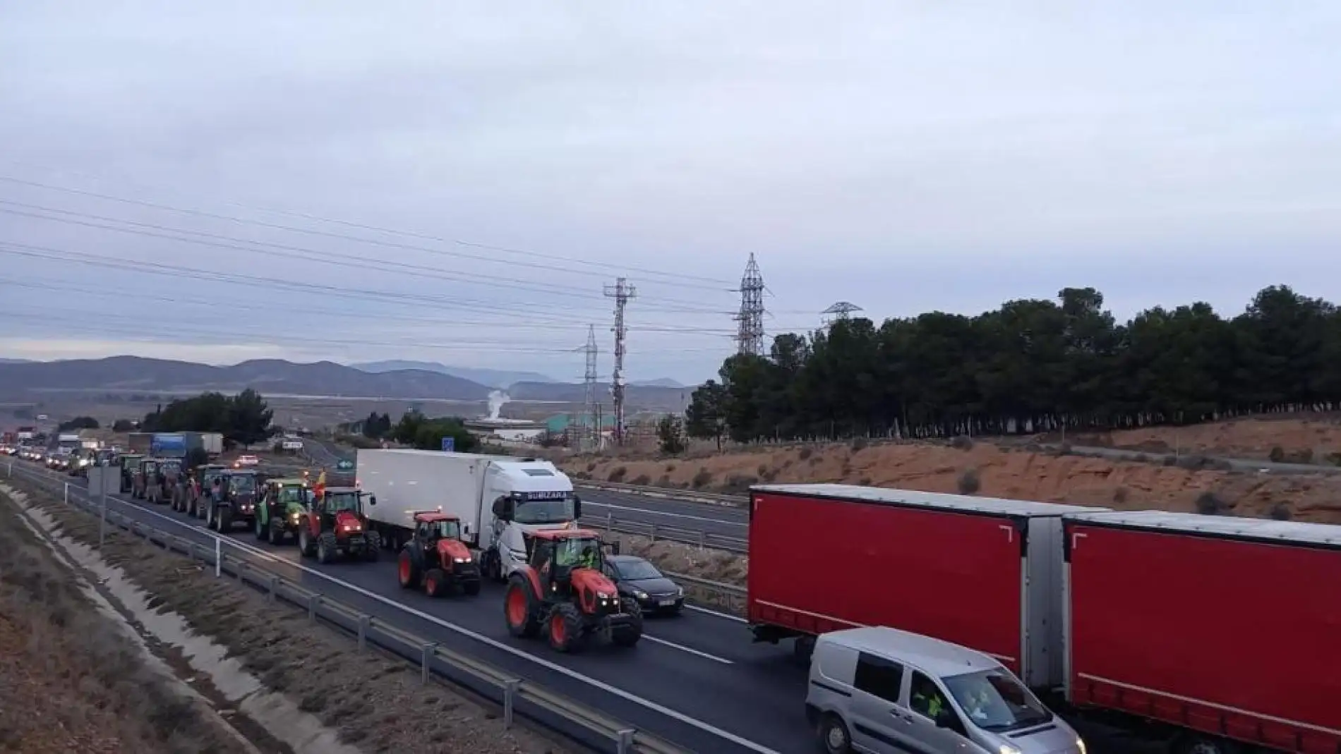 Los tractores han dificultado el tráfico en las carreteras aragonesas
