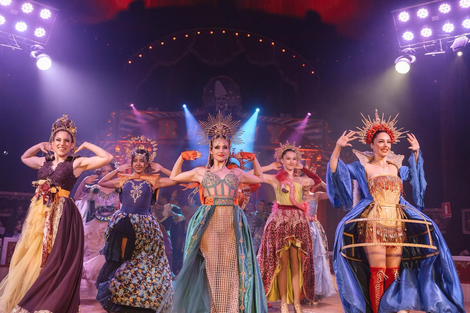 El circo museo 'Raluy Legacy' llega a Alicante este viernes con 40 caravanas de estética retro El circo museo 'Raluy Legacy' llega a Alicante este viernes con 40 caravanas de estética retro