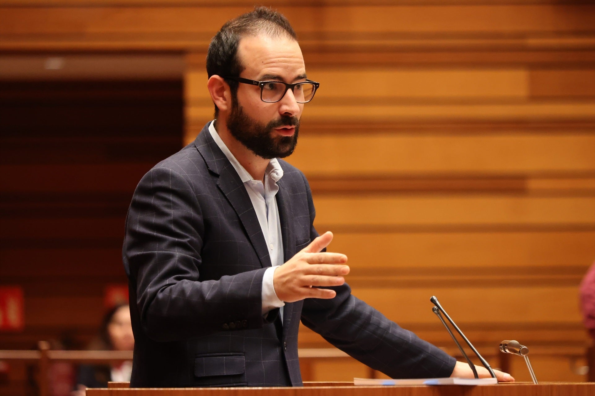 Detenido un dirigente del PSOE de Castilla y León tras gritar y golpear la puerta de su pareja Detenido un dirigente del PSOE de Castilla y León tras gritar y golpear la puerta de su pareja