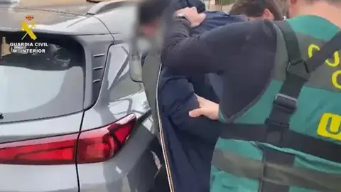 Detenido en Otura uno de los líderes del clan conocido como "la cuarta mafia" de Italia Detenido en Otura uno de los líderes del clan conocido como "la cuarta mafia" de Italia