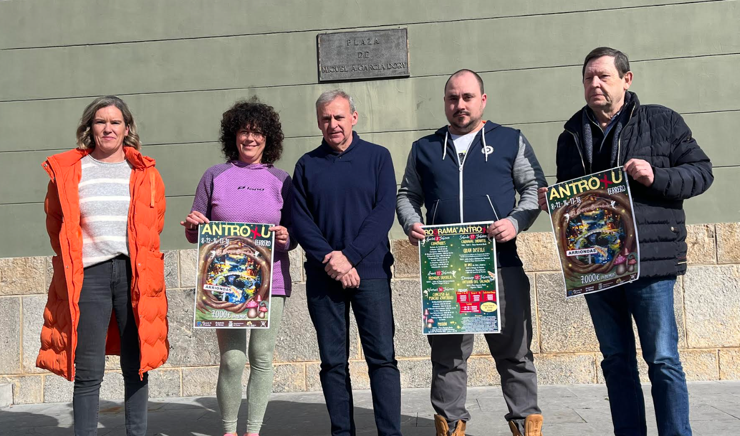 Arriondas ultima los detalles de su antroxu, que se celebrará desde el jueves hasta el domingo 18 Arriondas ultima los detalles de su antroxu, que se celebrará desde el jueves hasta el domingo 18