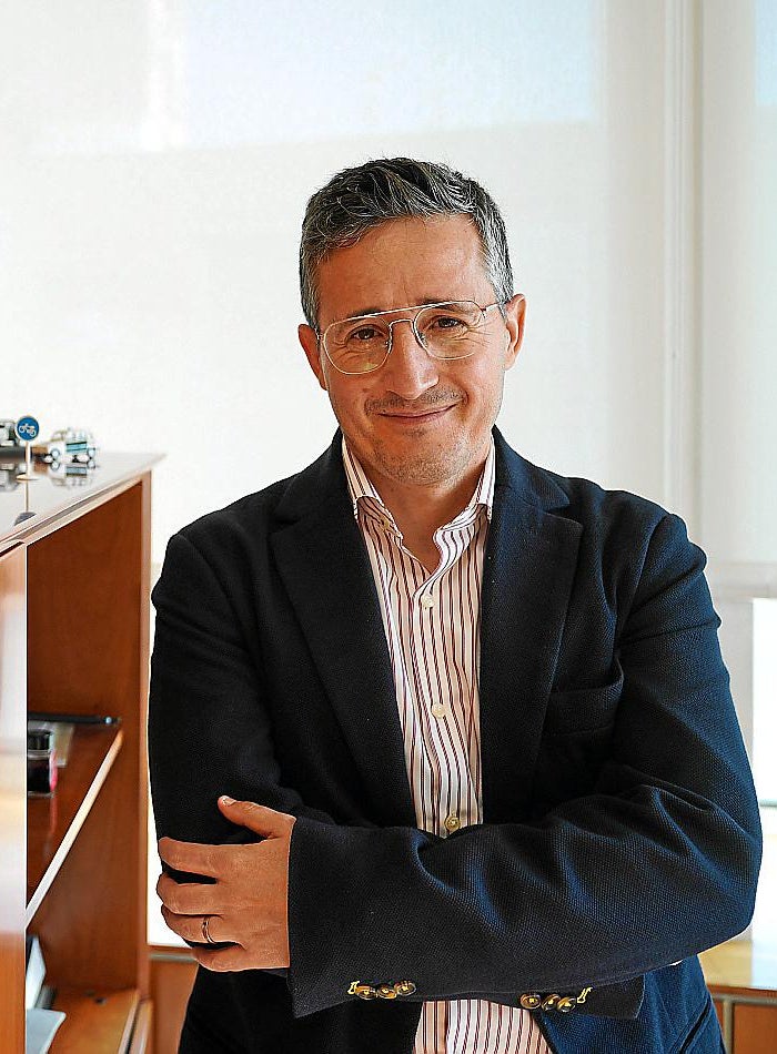 Roberto Algaba: "Las licencias de VTC pueden ayudar que Ibiza se sienta orgullosa de su servicio de taxi" Roberto Algaba: "Las licencias de VTC pueden ayudar que Ibiza se sienta orgullosa de su servicio de taxi"