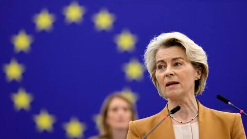 Von der Leyen retira la ley de pesticidas tras las protestas de los agricultores/ EFE/EPA/RONALD WITTEK
