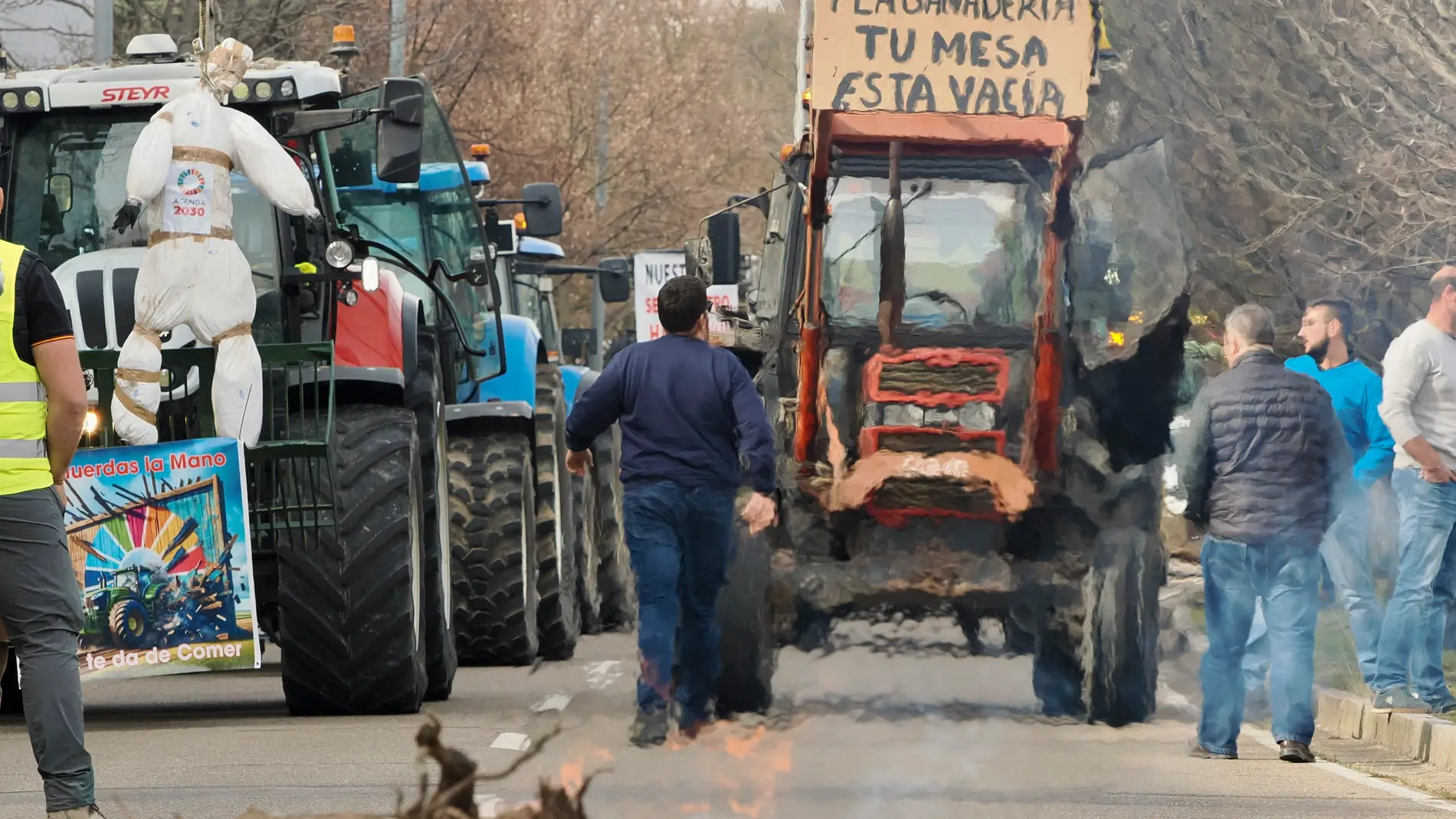 Huelga de agricultores en directo: cortes de carretera, movilizaciones y últimas noticias