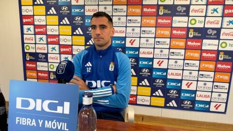 6-2 Dani Calvo, en la sala de prensa del Requex&oacute;n