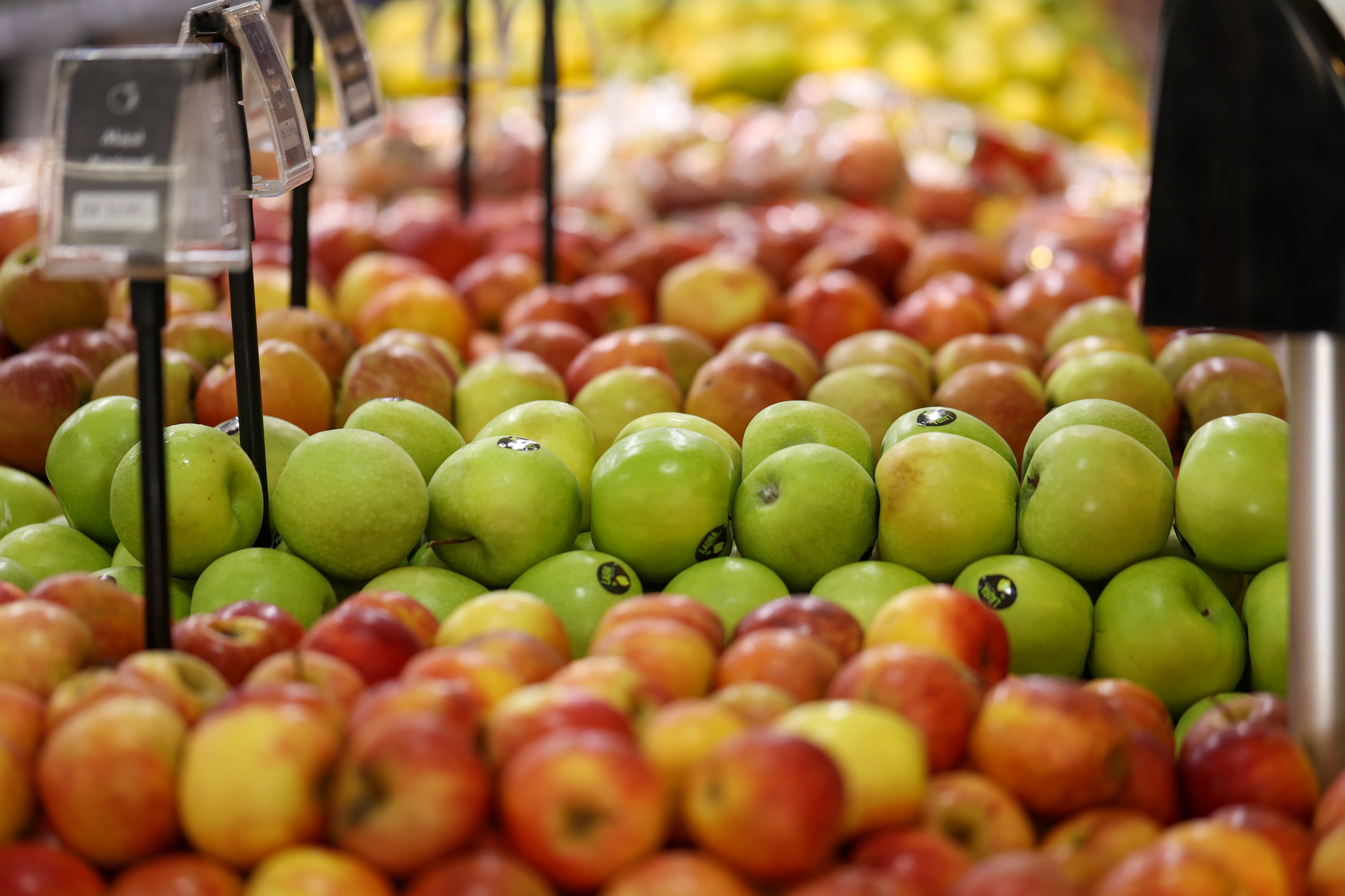 Las fruterías de barrio de Zaragoza sufren los efectos de la tractorada Las fruterías de barrio de Zaragoza sufren los efectos de la tractorada
