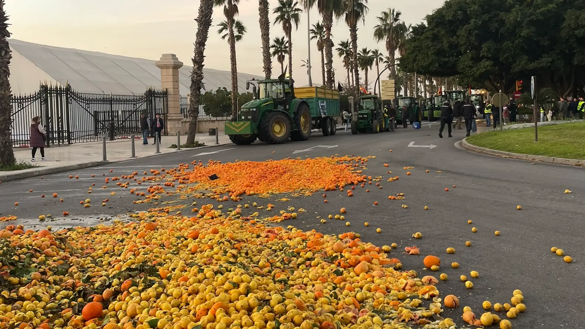 La tractorada de Málaga continúa, pero cambian de ubicación