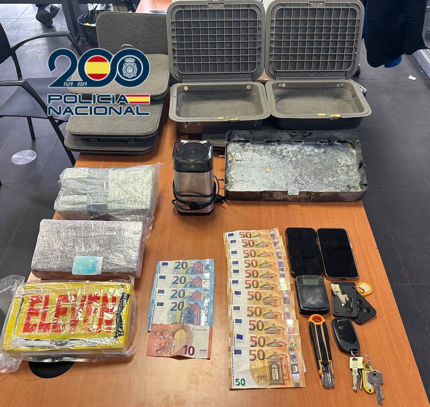 Intervienen más de tres kilos de cocaína en un garaje comunitario de Alicante Intervienen más de tres kilos de cocaína en un garaje comunitario de Alicante