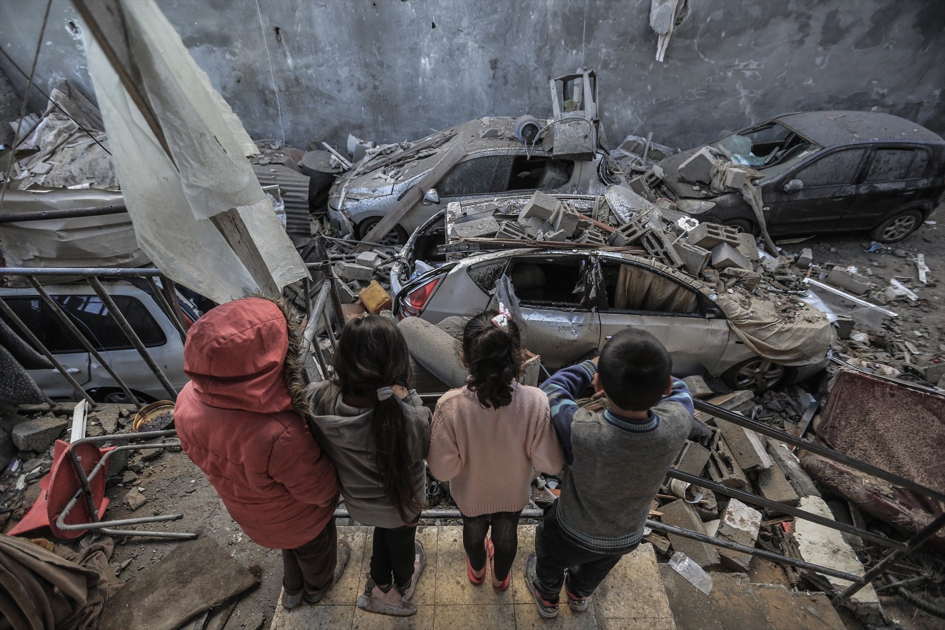 Hamás propone un acuerdo de tres fases e insiste en la salida de tropas israelíes de Gaza Hamás propone un acuerdo de tres fases e insiste en la salida de tropas israelíes de Gaza