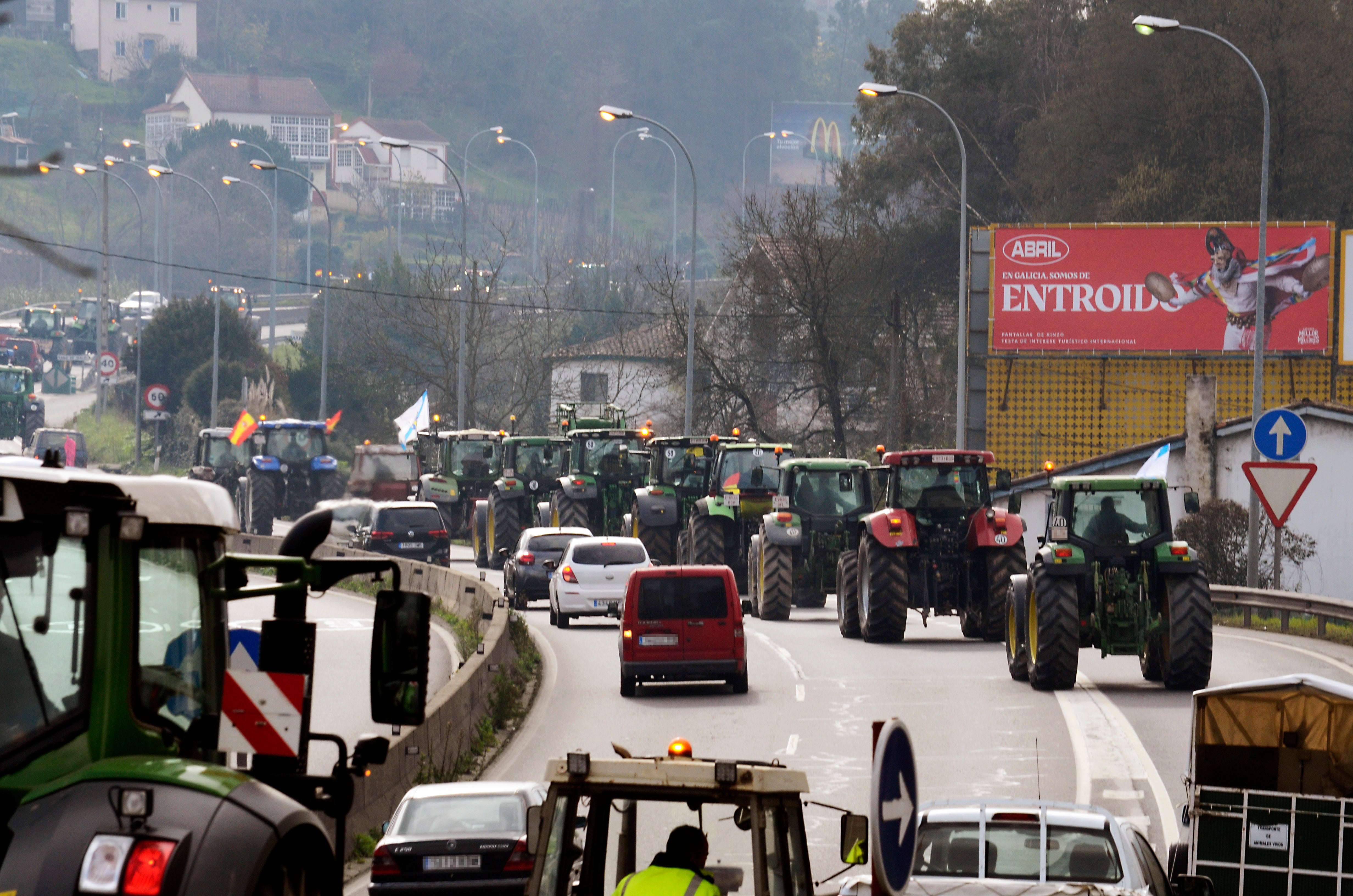 Soberanía alimentaria, competencia desleal y política europea : ¿cuál es el trasfondo de las protestas masivas de agricultores en Europa? Soberanía alimentaria, competencia desleal y política europea : ¿cuál es el trasfondo de las protestas masivas de agricultores en Europa?