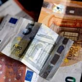 La UE obligará a los bancos a ejecutar transferencias en euros en menos de diez segundos