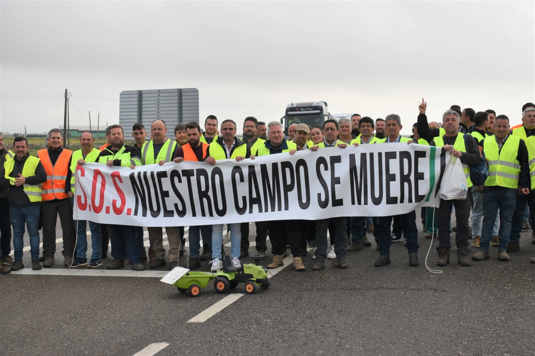 Quién está detrás de la huelga de agricultores y tractores Quién está detrás de la huelga de agricultores y tractores