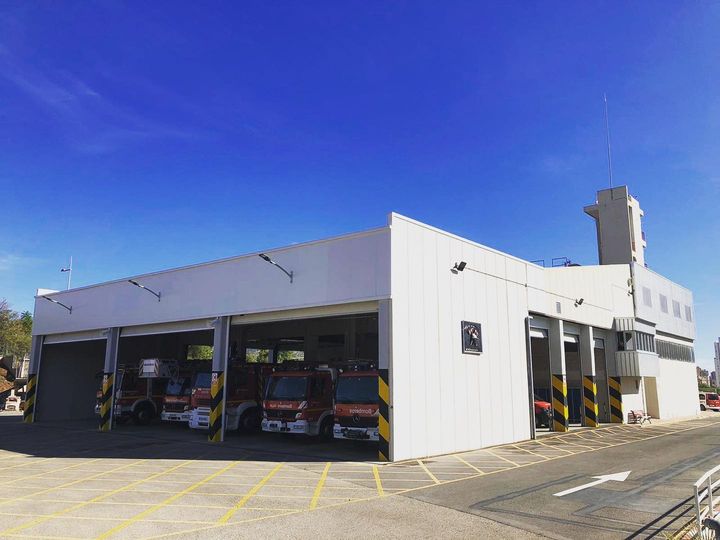 Los Bomberos rescatan a una senderista accidentada en la Vila Joiosa. Los Bomberos rescatan a una senderista accidentada en la Vila Joiosa.