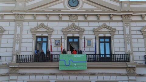 Pancarta conmemorativa D&iacute;a Contra el C&aacute;ncer